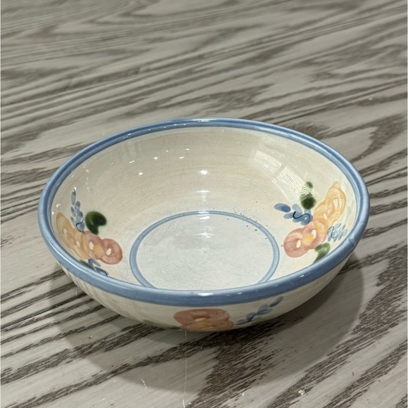 Vintage Louisville Stoneware Floral XL Bowl - Picture 4 of 5